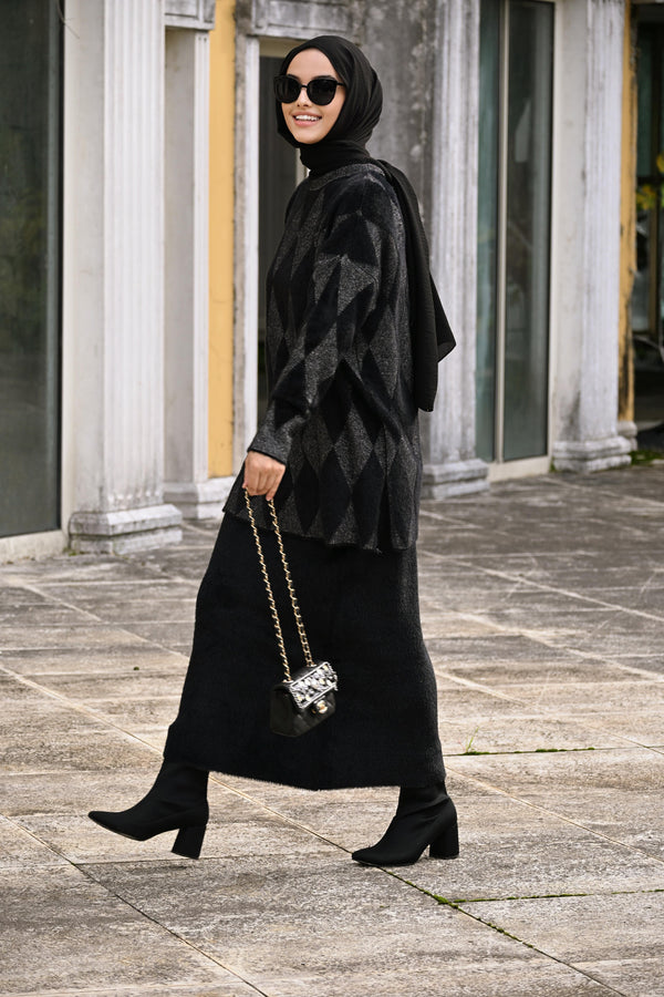 Siyah Simli Baklava Desenli Etekli Takım – Standart Beden